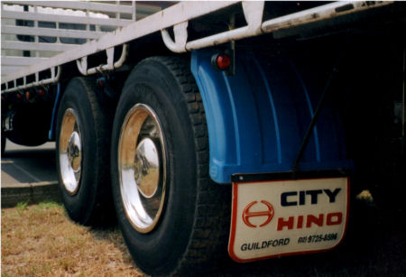 Mudguard fits Tray tops and prime movers