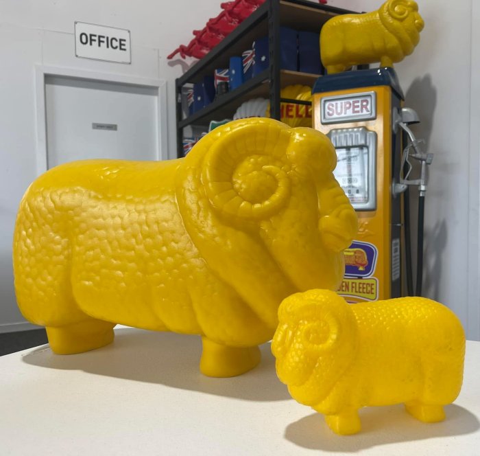 Mini Golden Fleece Ram